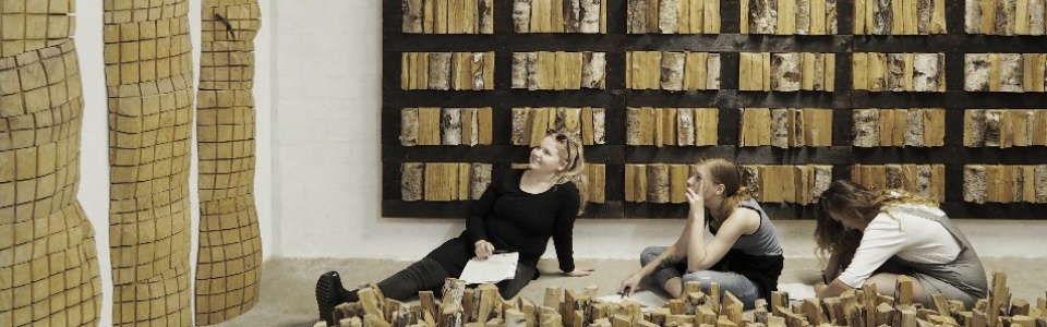 $galleryItem->description