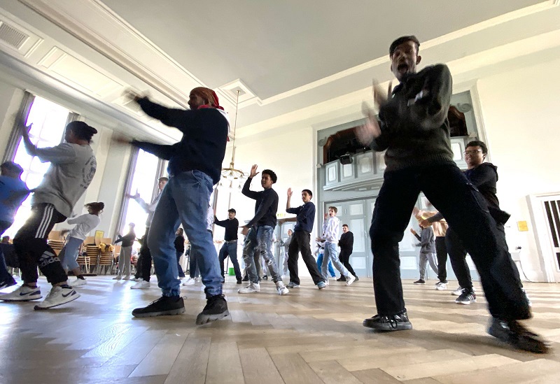 $galleryItem->description