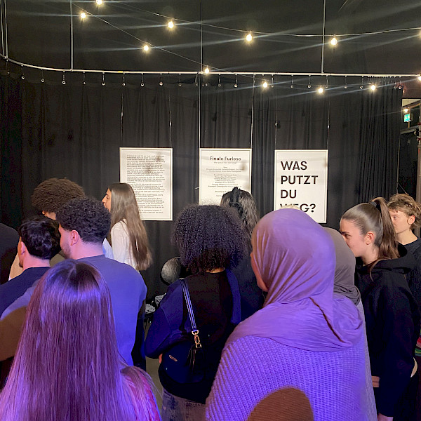 WER PUTZT HIER WEN WEG? / FINALE FURIOSO