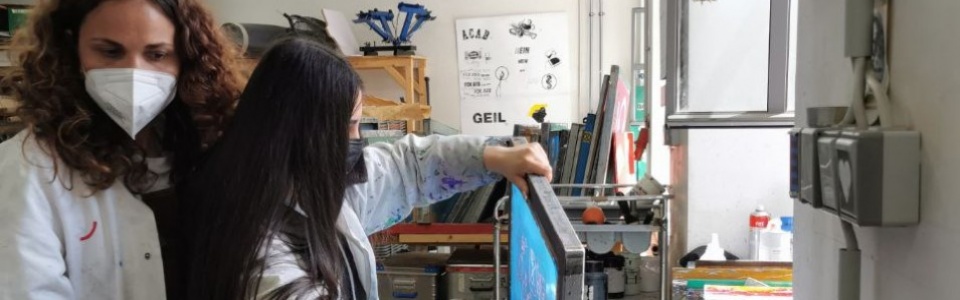 $galleryItem->description