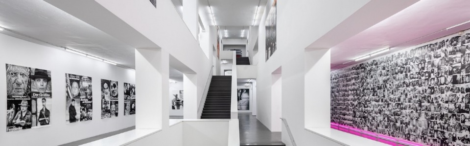 $galleryItem->description