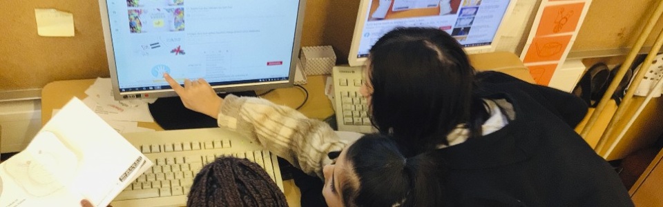 $galleryItem->description