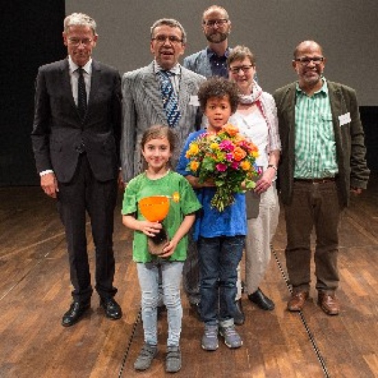 Louise Schroeder Schule Hamburg erhält den Olymp-Zukunftspreis für Kulturbildung der Kulturstiftung der Länder Louise Schroeder Schule Hamburg erhält den Olymp-Zukunftspreis für Kulturbildung der Kulturstiftung der Länder