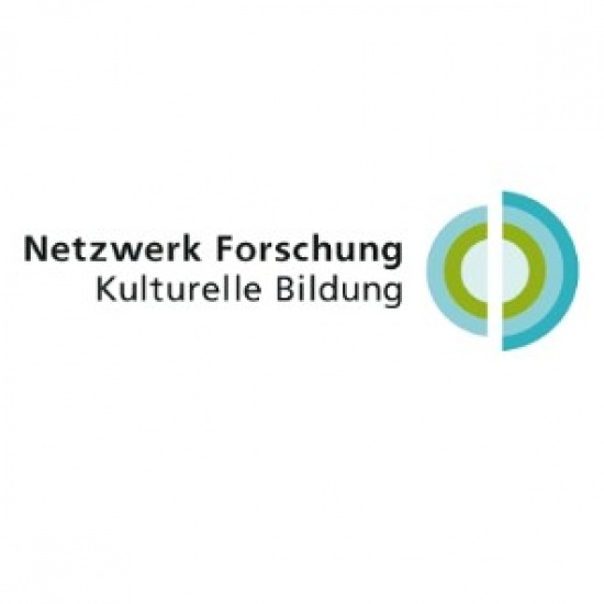 Netzwerk Forschung Kulturelle Bildung: Neues Themencluster »Kritische Kulturpädagogik« Netzwerk Forschung Kulturelle Bildung: Neues Themencluster »Kritische Kulturpädagogik«